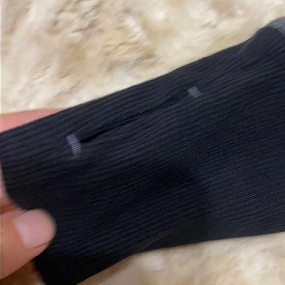 Athleta thumbhole sweatshirt size XS - Picture 2 of 7